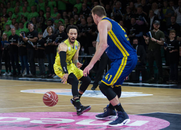 立正面话题 立正面话题